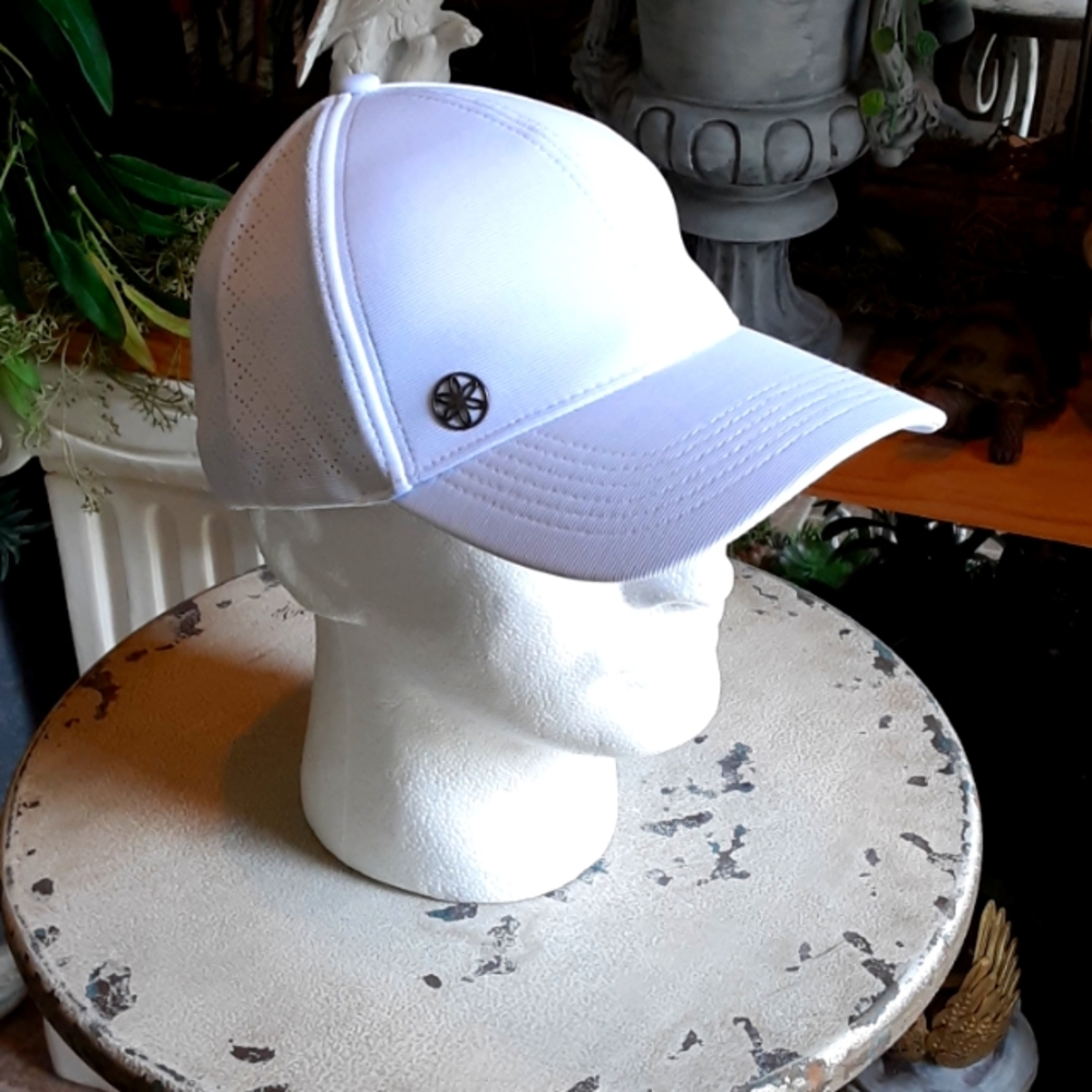 GAIAM, White w Slvr Logo Medallion, Performance Cap, Adjustable Strap Back
